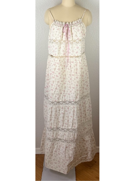 Dresses & Skirts - Victoria's Secret Vintage Y2K Floral Print Lace Trim Tiered Maxi Dress Large